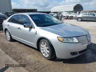2010 Lincoln MKZ with VIN 3LNHL2GC0AR607017, listed as a IAAI auction lot 42621319 with Not provided miles and . Bid and sale history available at DreamBid. Image 1.