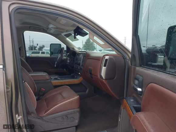 2015 Chevrolet Silverado 2500HD Built After Aug 14 High Country with VIN 1GC1KXE89FF543780, listed as a IAAI auction lot 41557608 with 164,171 mi miles. Bid and sale history available at carsss.com. Image 5.