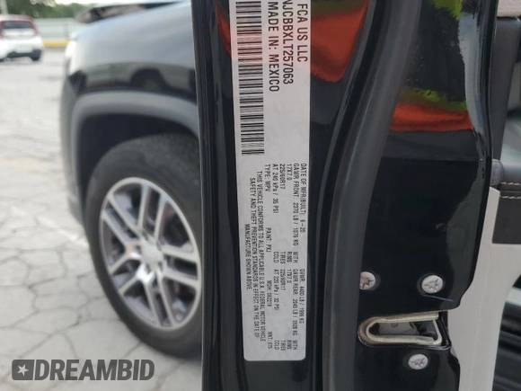 2020 Jeep Compass Latitude z VIN 3C4NJCBBXLT257063, wystawiony jako Copart lot #62596405 z przebiegiem 52 686 mil mil oraz Szkoda całkowita • Salvage title. Historia ofert i sprzedaży dostępna na DreamBid. Obrazek 13.