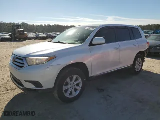 2013 Toyota Highlander with VIN 5TDZA3EH2DS046517, listed as a Copart auction lot 44943285 with 148,980 mi miles and Salvage Title. Bid and sale history available at carsss.com. Image 1.