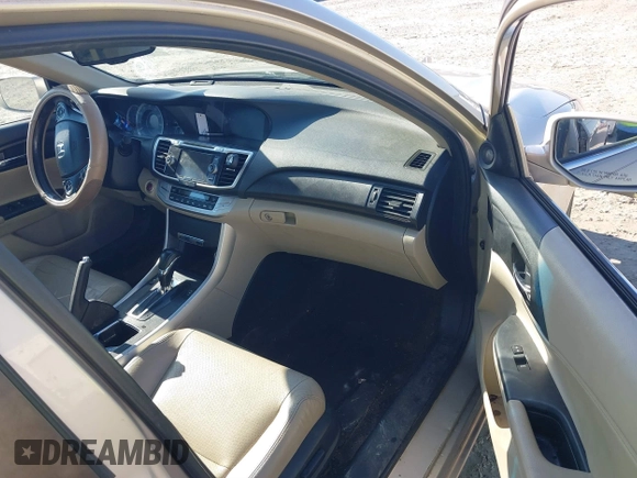 2013 Honda Accord Sdn EX-L with VIN 1HGCR2F82DA137163, listed as a IAAI auction lot 41636283 with 216,743 mi miles. Bid and sale history available at carsss.com. Image 5.