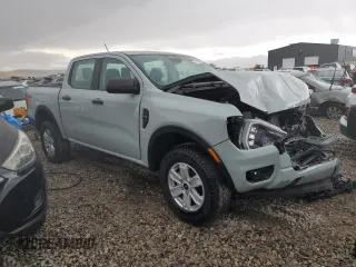 2024 Ford Ranger XL with VIN 1FTER4PHXRLE32041, listed as a Copart auction lot 71378594 with 2,267 mi miles and Salvage Title. Bid and sale history available at carsss.com. Image 4.