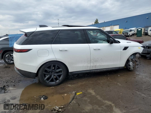 2024 Land Rover Range Rover Sport SE with VIN SAL1P9EU0RA189202, listed as a Copart auction lot 50733475 with 6,071 mi miles and Clean Title. Bid and sale history available at carsss.com. Image 3.