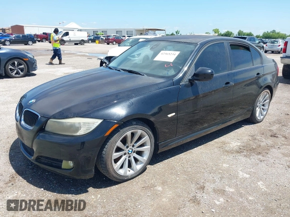 2011 BMW 3 Series 328i с VIN WBAPH7C52BE682728, выставлен на аукционе IAAI как лот 42365234 с пробегом Не указан миль и . История ставок и продаж доступна на DreamBid. Изображение 2.