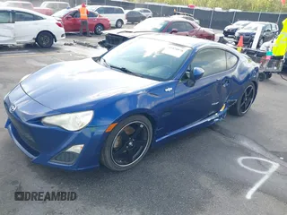 2013 Scion FR-S z VIN JF1ZNAA13D2733259, wystawiony jako IAAI lot #41876078 z przebiegiem 120 321 mil mil oraz . Historia ofert i sprzedaży dostępna na DreamBid. Obrazek 18.