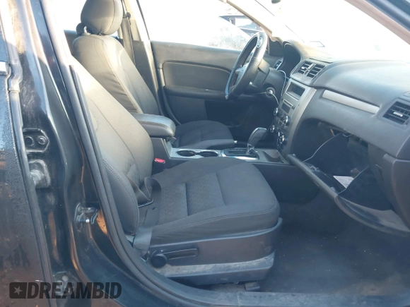 2011 Ford Fusion SE with VIN 3FAHP0HA4BR104169, listed as a IAAI auction lot 41754988 with 218,332 mi miles. Bid and sale history available at carsss.com. Image 5.