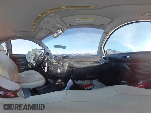 2010 Volkswagen Beetle with VIN 3VWRW3AGXAM017872, listed as a Copart auction lot 85084984 with 168,032 mi miles and Salvage title. Bid and sale history available at DreamBid. Image 13.