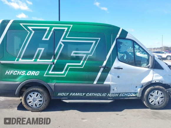 2017 Ford Transit Passenger XL with VIN 1FMZK1CM6HKB46985, listed as a IAAI auction lot 41651746 with 85,510 mi miles. Bid and sale history available at carsss.com. Image 13.