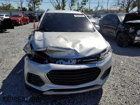 2017 Chevrolet Trax LT with VIN 3GNCJPSBXHL229485, listed as a Copart auction lot 48957505 with 73,141 mi miles and Salvage Title. Bid and sale history available at carsss.com. Image 5.