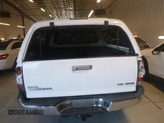 2013 Toyota Tacoma with VIN 3TMMU4FN6DM062201, listed as a IAAI auction lot 42906789 with 266,431 mi miles and . Bid and sale history available at DreamBid. Image 11.