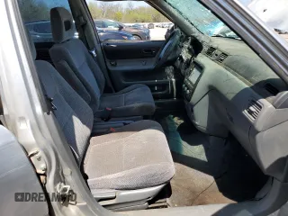 1998 Honda CR-V EX with VIN JHLRD1860WC042074, listed as a Copart auction lot 50542635 with 319,897 mi miles and Salvage Title. Bid and sale history available at carsss.com. Image 7.