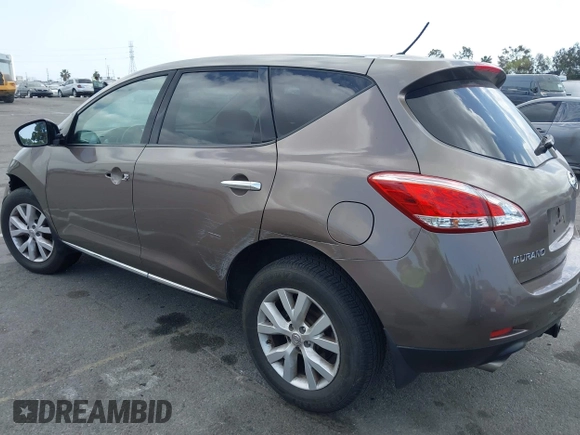 2011 Nissan Murano SV z VIN JN8AZ1MU0BW050821, wystawiony jako IAAI lot #41915011 z przebiegiem 167 121 mil mil oraz . Historia ofert i sprzedaży dostępna na DreamBid. Obrazek 3.