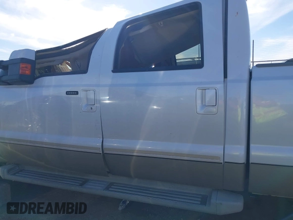 2010 Ford Super Duty F-250 SRW XL with VIN 1FTSW2BR2AEA84924, listed as a IAAI auction lot 41728589 with 1 mi miles. Bid and sale history available at carsss.com. Image 14.