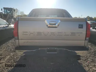2005 Chevrolet Avalanche LS with VIN 3GNEC12Z05G251304, listed as a Copart auction lot 76485594 with 180,951 mi miles and Clean Title. Bid and sale history available at carsss.com. Image 6.