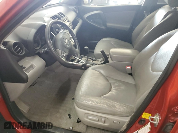 2012 Toyota RAV4 Limited z VIN JTMDF4DVXC5051588, wystawiony jako Copart lot #89292405 z przebiegiem 209 782 mil mil oraz Szkoda całkowita • Salvage title. Historia ofert i sprzedaży dostępna na DreamBid. Obrazek 7.