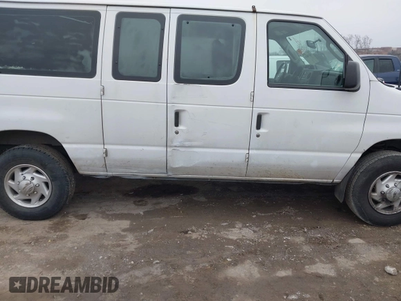 2014 Ford Econoline Cargo Commercial z VIN 1FTNE2EW9EDA50895, wystawiony jako IAAI lot #41498409 z przebiegiem 825 256 mil mil oraz . Historia ofert i sprzedaży dostępna na DreamBid. Obrazek 12.