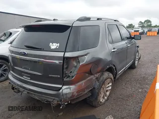 2014 Ford Explorer XLT z VIN 1FM5K7D82EGC57485, wystawiony jako IAAI lot #42194541 z przebiegiem 228 795 mil mil oraz . Historia ofert i sprzedaży dostępna na DreamBid. Obrazek 4.