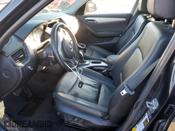 2015 BMW X1 sDrive28i with VIN WBAVM1C52FV315768, listed as a Copart auction lot 44970185 with 117,045 mi miles and Salvage Title. Bid and sale history available at carsss.com. Image 7.