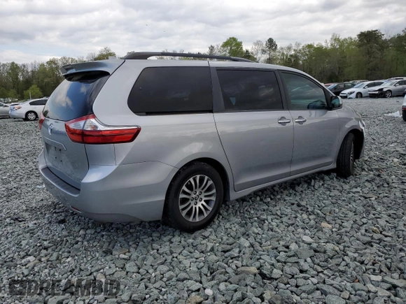 2018 Toyota Sienna XLE Auto Access Seat with VIN 5TDYZ3DC4JS913230, listed as a Copart auction lot 52383965 with 208,623 mi miles and Salvage Title. Bid and sale history available at carsss.com. Image 3.