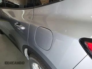 2022 Ford Escape SE z VIN 1FMCU9G66NUB33504, wystawiony jako IAAI lot #42748133 z przebiegiem 74 338 mil mil oraz . Historia ofert i sprzedaży dostępna na DreamBid. Obrazek 14.