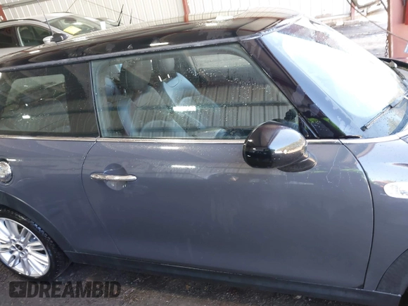 2014 MINI Hardtop S z VIN WMWXM7C50ET731680, wystawiony jako IAAI lot #41691317 z przebiegiem 47 205 mil mil oraz . Historia ofert i sprzedaży dostępna na DreamBid. Obrazek 13.