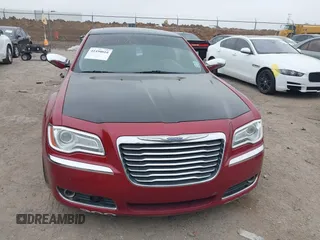 2012 Chrysler 300 C z VIN 2C3CCAET6CH160837, wystawiony jako IAAI lot #41450010 z przebiegiem 201 992 mil mil oraz . Historia ofert i sprzedaży dostępna na DreamBid. Obrazek 12.