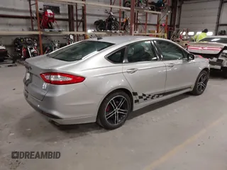2016 Ford Fusion SE with VIN 1FA6P0HD2G5101704, listed as a IAAI auction lot 41991887 with 178,110 mi miles and . Bid and sale history available at carsss.com. Image 4.