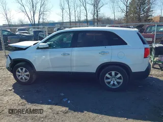 2011 Kia Sorento LX with VIN 5XYKT3A19BG101768, listed as a IAAI auction lot 41879055 with 147,902 mi miles. Bid and sale history available at carsss.com. Image 13.