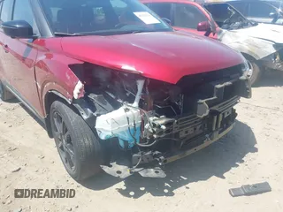 2020 Nissan Kicks SR z VIN 3N1CP5DV7LL537888, wystawiony jako IAAI lot #42156224 z przebiegiem 44 844 mil mil oraz . Historia ofert i sprzedaży dostępna na DreamBid. Obrazek 6.