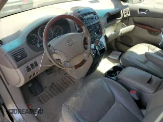 2004 Toyota Sienna XLE z VIN 5TDZA22C04S211936, wystawiony jako Copart lot #52076445 z przebiegiem 142 940 mil mil oraz Szkoda całkowita • Salvage title. Historia ofert i sprzedaży dostępna na DreamBid. Obrazek 8.