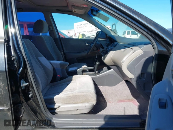 2000 Honda Accord EX z VIN JHMCG6672YC033056, wystawiony jako IAAI lot #41866960 z przebiegiem 217 289 mil mil oraz . Historia ofert i sprzedaży dostępna na DreamBid. Obrazek 5.