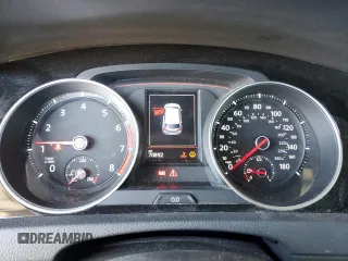 2019 Volkswagen GTI S с VIN 3VW5T7AU3KM018304, выставлен на аукционе Copart как лот 56257405 с пробегом 70 892 миль миль и Списание • Salvage title. История ставок и продаж доступна на DreamBid. Изображение 9.