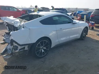 2021 Ford Mustang EcoBoost z VIN 1FA6P8TD5M5133239, wystawiony jako IAAI lot #41899042 z przebiegiem 65 553 mil mil oraz . Historia ofert i sprzedaży dostępna na DreamBid. Obrazek 4.