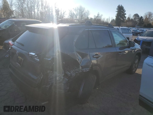 2024 Toyota RAV4 XLE with VIN 2T3P1RFV4RC483201, listed as a Copart auction lot 83233974 with 1,294 mi miles and Salvage Title. Bid and sale history available at carsss.com. Image 3.