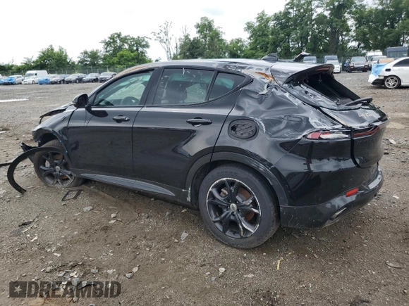 2024 Dodge Hornet R/T z VIN ZACPDFCW3R3A18304, wystawiony jako Copart lot #63466905 z przebiegiem 32 962 mil mil oraz Nie do naprawy • Non repairable. Historia ofert i sprzedaży dostępna na DreamBid. Obrazek 2.