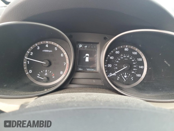 2017 Hyundai Santa Fe 2.4L z VIN 5XYZTDLB8HG442999, wystawiony jako Copart lot #58805795 z przebiegiem 166 204 mil mil oraz Nie do naprawy • Non repairable. Historia ofert i sprzedaży dostępna na DreamBid. Obrazek 9.