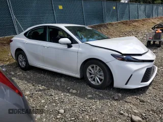 2025 Toyota Camry LE with VIN 4T1DAACK8SU001308, listed as a Copart auction lot 54232475 with 4,334 mi miles and Clean Title. Bid and sale history available at carsss.com. Image 4.