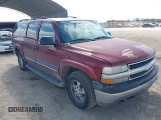 2003 Chevrolet Suburban LT with VIN 1GNEC16Z13J247753, listed as a IAAI auction lot 41501608 with 300,977 mi miles. Bid and sale history available at carsss.com. Image 1.