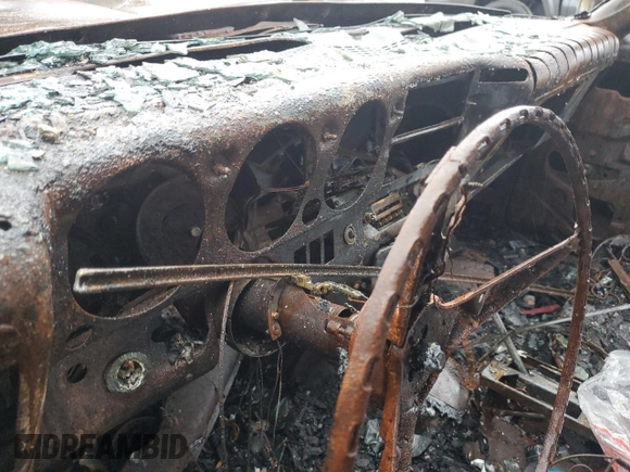 1970 Pontiac GTO z VIN 242370Z111774, wystawiony jako Copart lot #44573755 z przebiegiem Nie podano mil oraz Nie do naprawy • Non repairable. Historia ofert i sprzedaży dostępna na DreamBid. Obrazek 9.