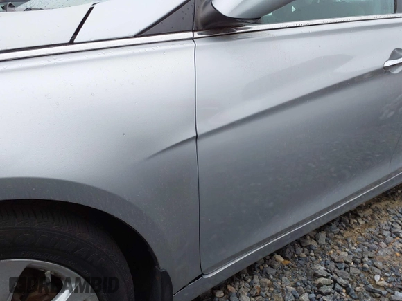 2013 Hyundai Sonata Limited with VIN 5NPEC4AC0DH732425, listed as a IAAI auction lot 42030047 with 109,241 mi miles and . Bid and sale history available at DreamBid. Image 13.