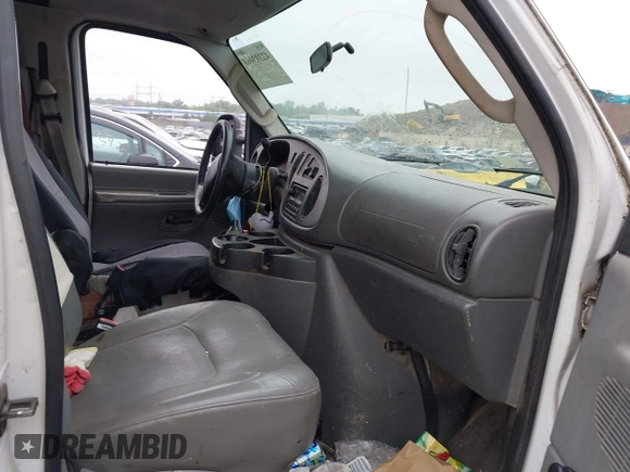 2007 Ford Econoline Cargo Commercial with VIN 1FTNE24W57DB33258, listed as a IAAI auction lot 42393068 with 152,700 mi miles and . Bid and sale history available at DreamBid. Image 5.