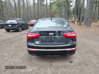 2016 Kia Cadenza Premium with VIN KNALN4D72G5209540, listed as a IAAI auction lot 41047117 with 70,226 mi miles. Bid and sale history available at carsss.com. Image 17.