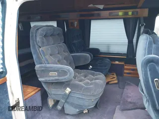 1991 Ford Econoline Cargo with VIN 1FDEE14H6MHA05266, listed as a IAAI auction lot 41538798 with 133,537 mi miles and . Bid and sale history available at DreamBid. Image 8.