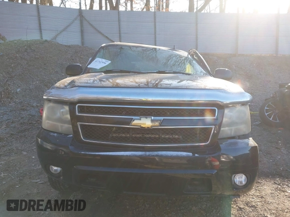 2007 Chevrolet Suburban LT with VIN 3GNGK26K37G143230, listed as a IAAI auction lot 41742956 with Not Provided miles and . Bid and sale history available at DreamBid. Image 13.