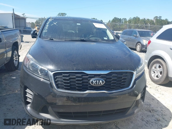 2019 Kia Sorento LX with VIN 5XYPG4A35KG549507, listed as a IAAI auction lot 41726414 with 87,507 mi miles. Bid and sale history available at carsss.com. Image 12.