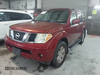2005 Nissan Pathfinder SE с VIN 5N1AR18W05C747351, выставлен на аукционе IAAI как лот 42384548 с пробегом 138 122 миль миль и . История ставок и продаж доступна на DreamBid. Изображение 2.