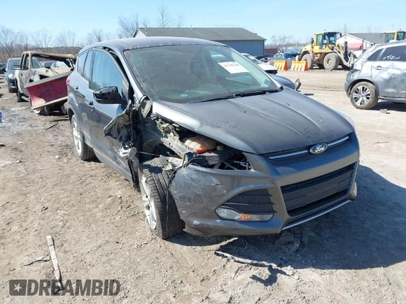 2016 Ford Escape SE with VIN 1FMCU0G73GUC76322, listed as a IAAI auction lot 41796746 with 61,821 mi miles. Bid and sale history available at carsss.com. Image 1.