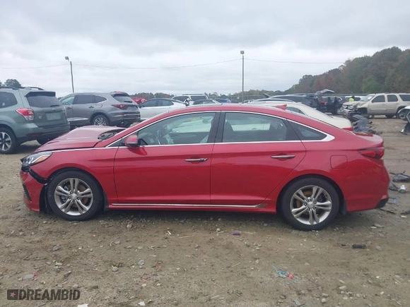 2019 Hyundai Sonata Sport with VIN 5NPE34AF7KH808312, listed as a IAAI auction lot 40815880 with 71,800 mi miles. Bid and sale history available at carsss.com. Image 15.