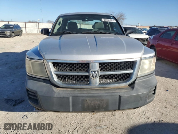 2008 Dodge Dakota Bighorn/Lonestar z VIN 1D7HE38K98S570161, wystawiony jako Copart lot #87035844 z przebiegiem 173 704 mil mil oraz Czysty tytuł • Clean title. Historia ofert i sprzedaży dostępna na DreamBid. Obrazek 5.