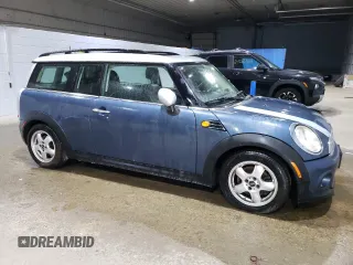 2011 MINI Clubman z VIN WMWZF3C51BTX81754, wystawiony jako Copart lot #64674524 z przebiegiem 109 083 mil mil oraz Szkoda całkowita • Salvage title. Historia ofert i sprzedaży dostępna na DreamBid. Obrazek 4.